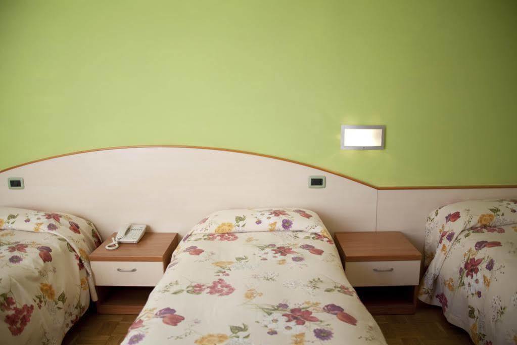 Albergo Da Benedetta ヴェトラッラ エクステリア 写真